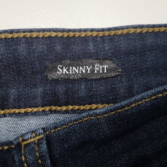 Judy Blue Los Angeles Ladies Size 11/30 Dark Wash Skinny Fit Jeans - Picture 4 of 15